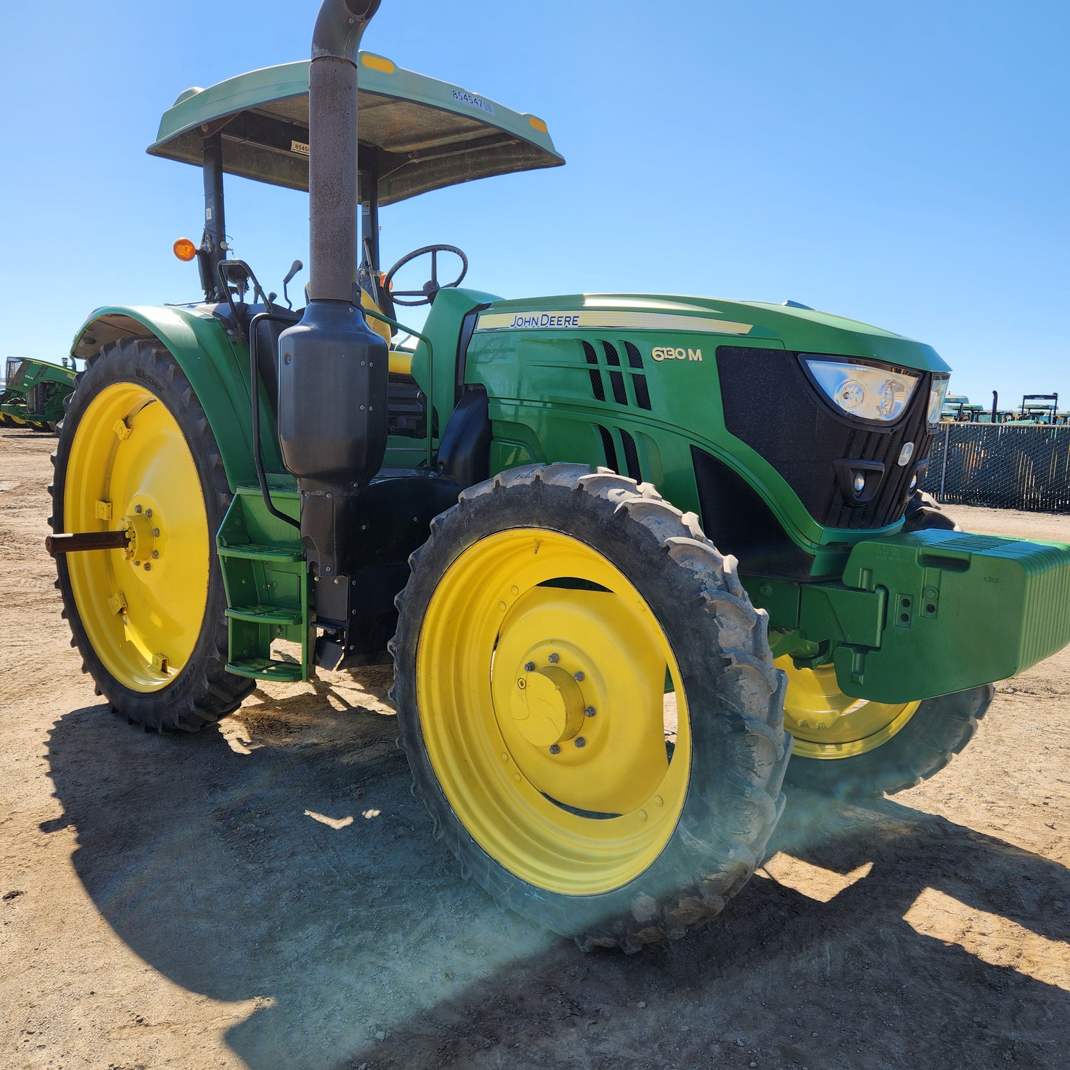 2016 John Deere 6130M Image 7