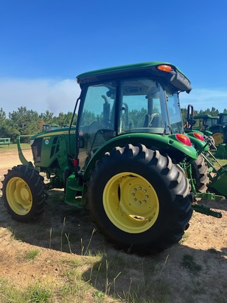 2015 John Deere 5055E Photo 3