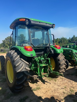 2015 John Deere 5055E Photo 4