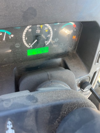 2015 John Deere 5055E Photo 6