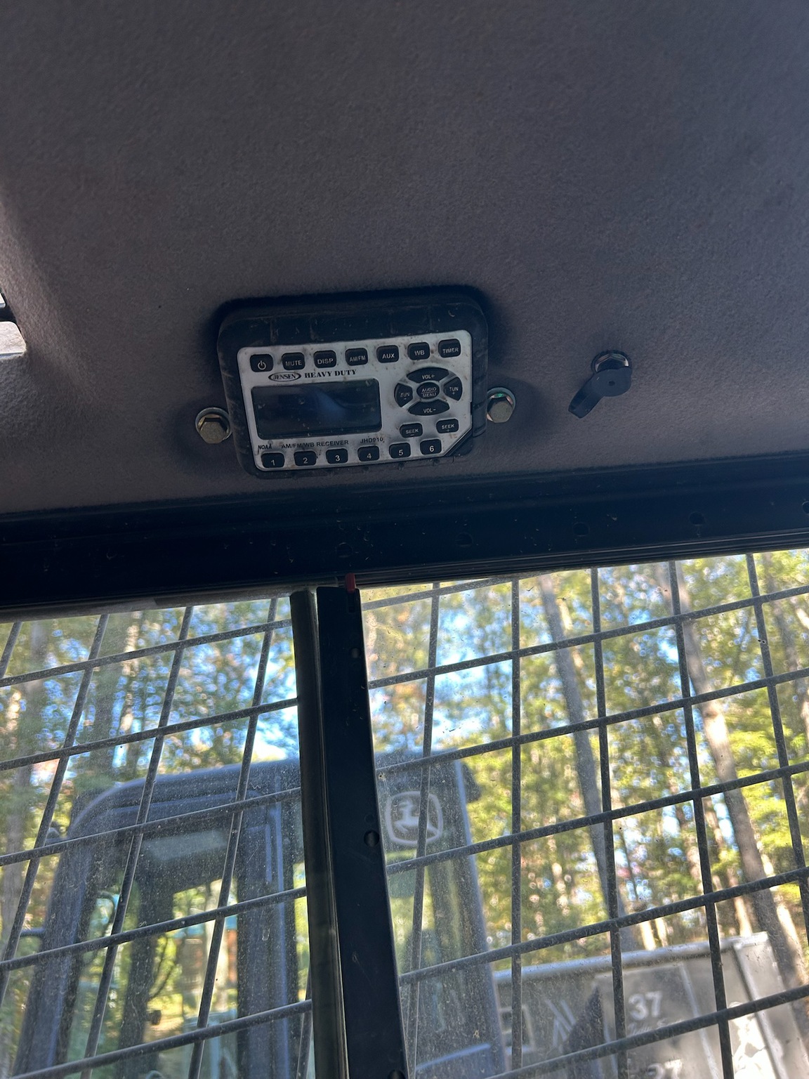 2016 Case TR340 Image 12