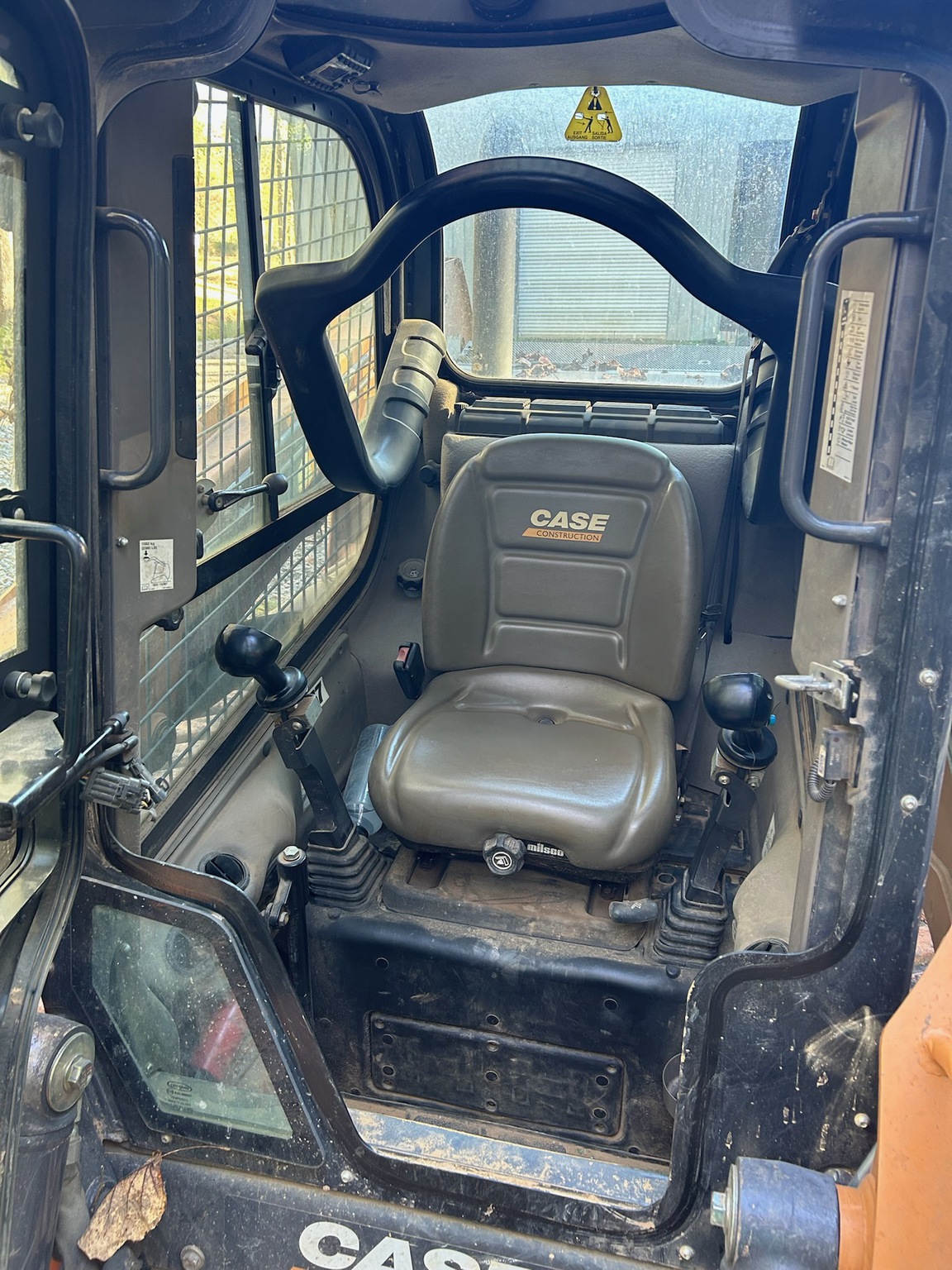 2016 Case TR340 Image 10