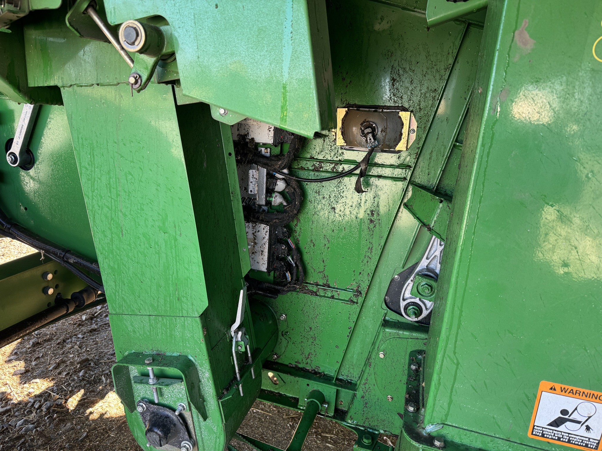 2013 John Deere S680 Image 11