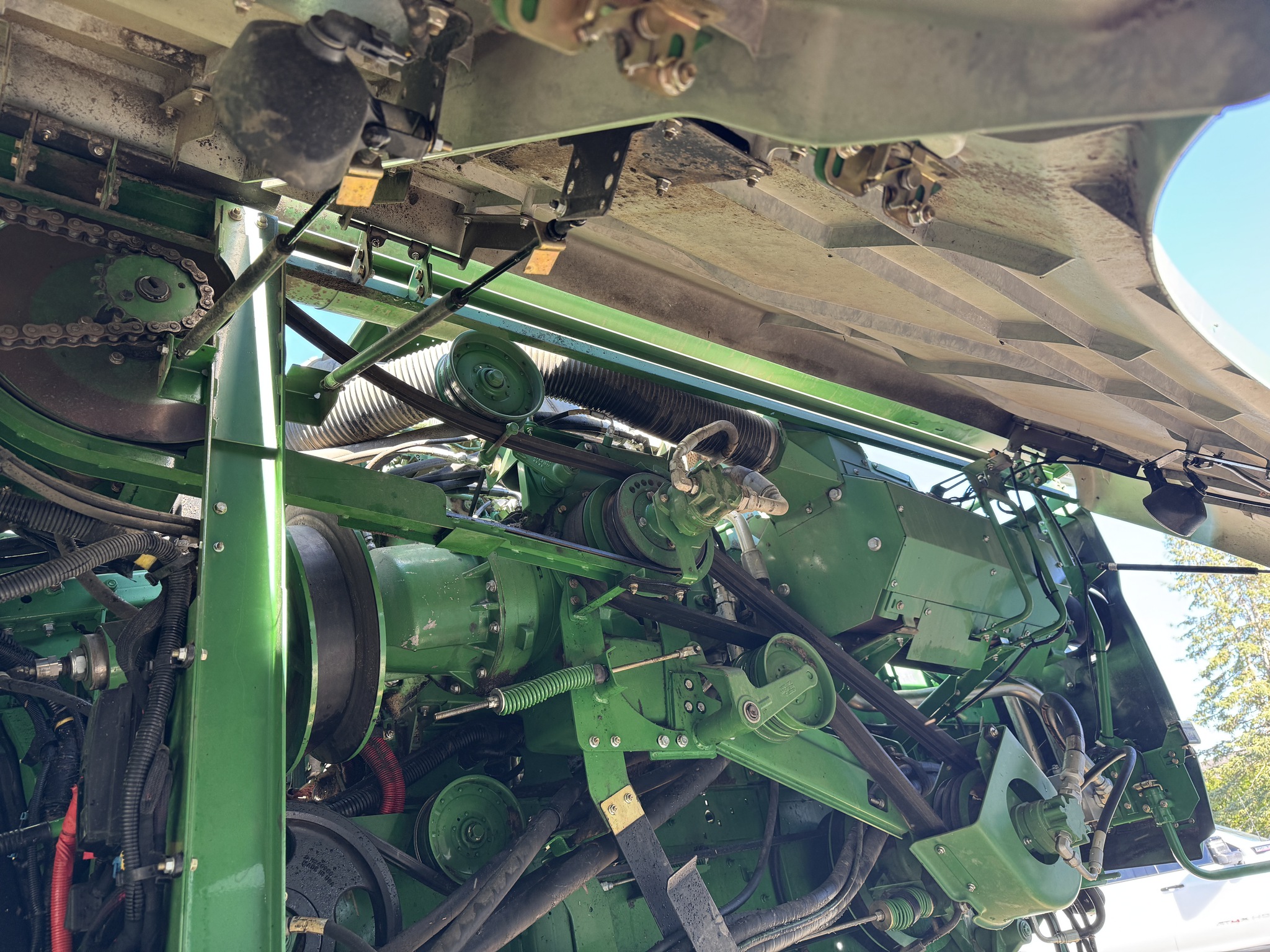 2013 John Deere S680 Image 19