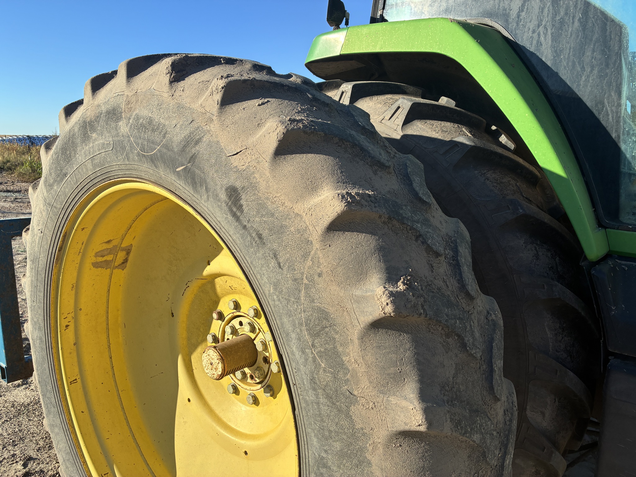 1996 John Deere 8200 Image 9