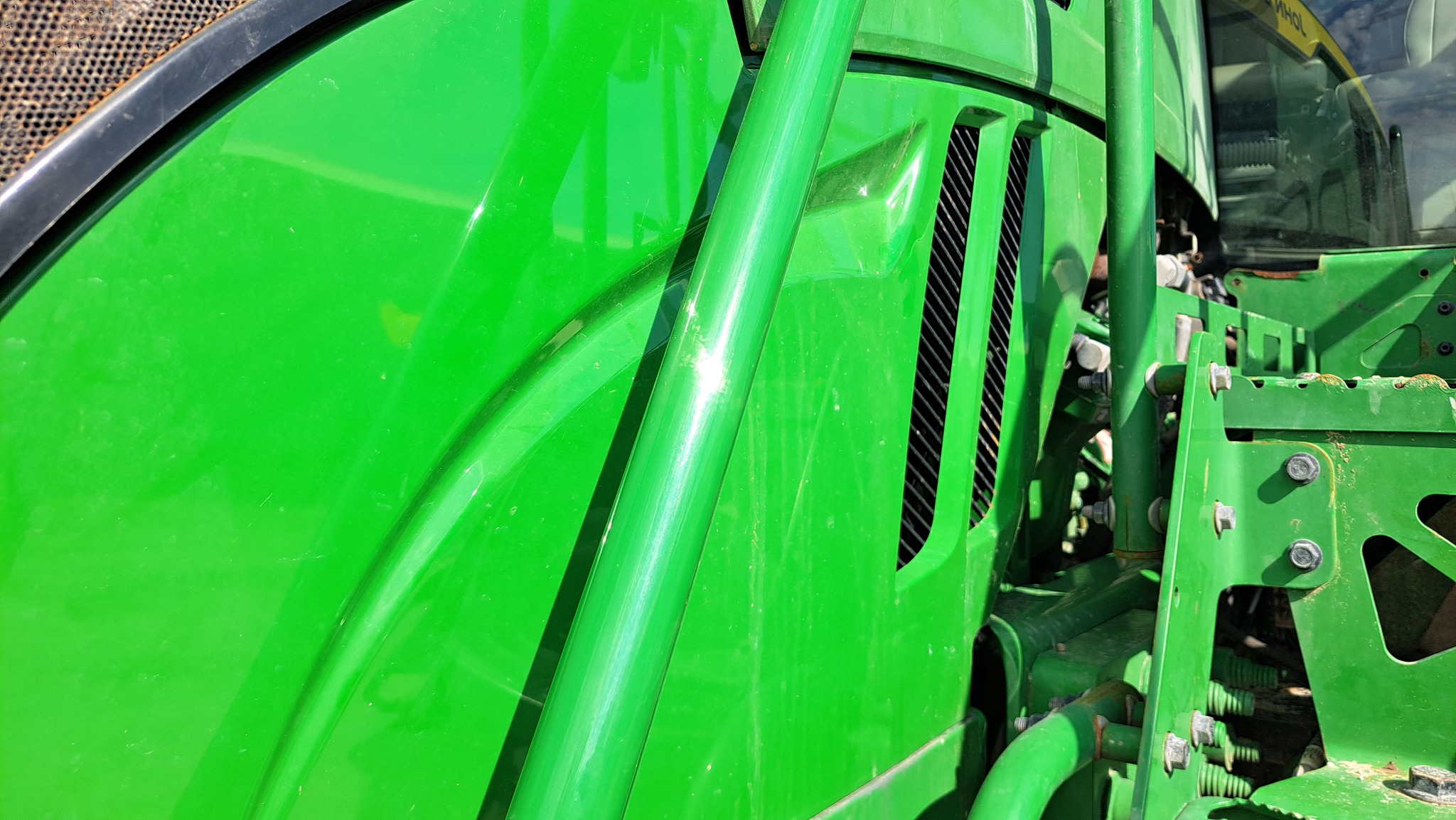  2022 John Deere 800R at Heritage Tractor in Galesburg, IL