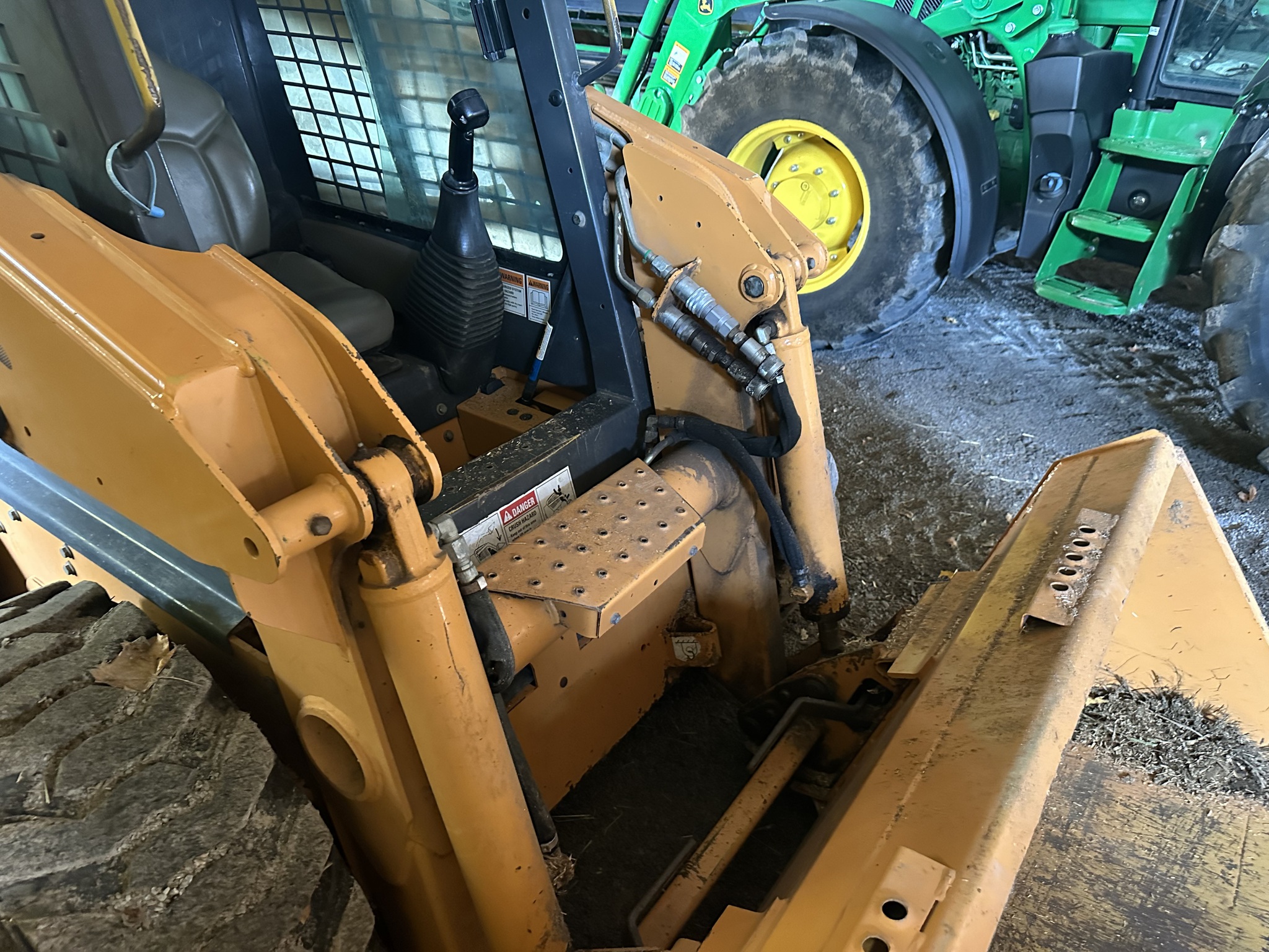 2007 Case 440 Image 5