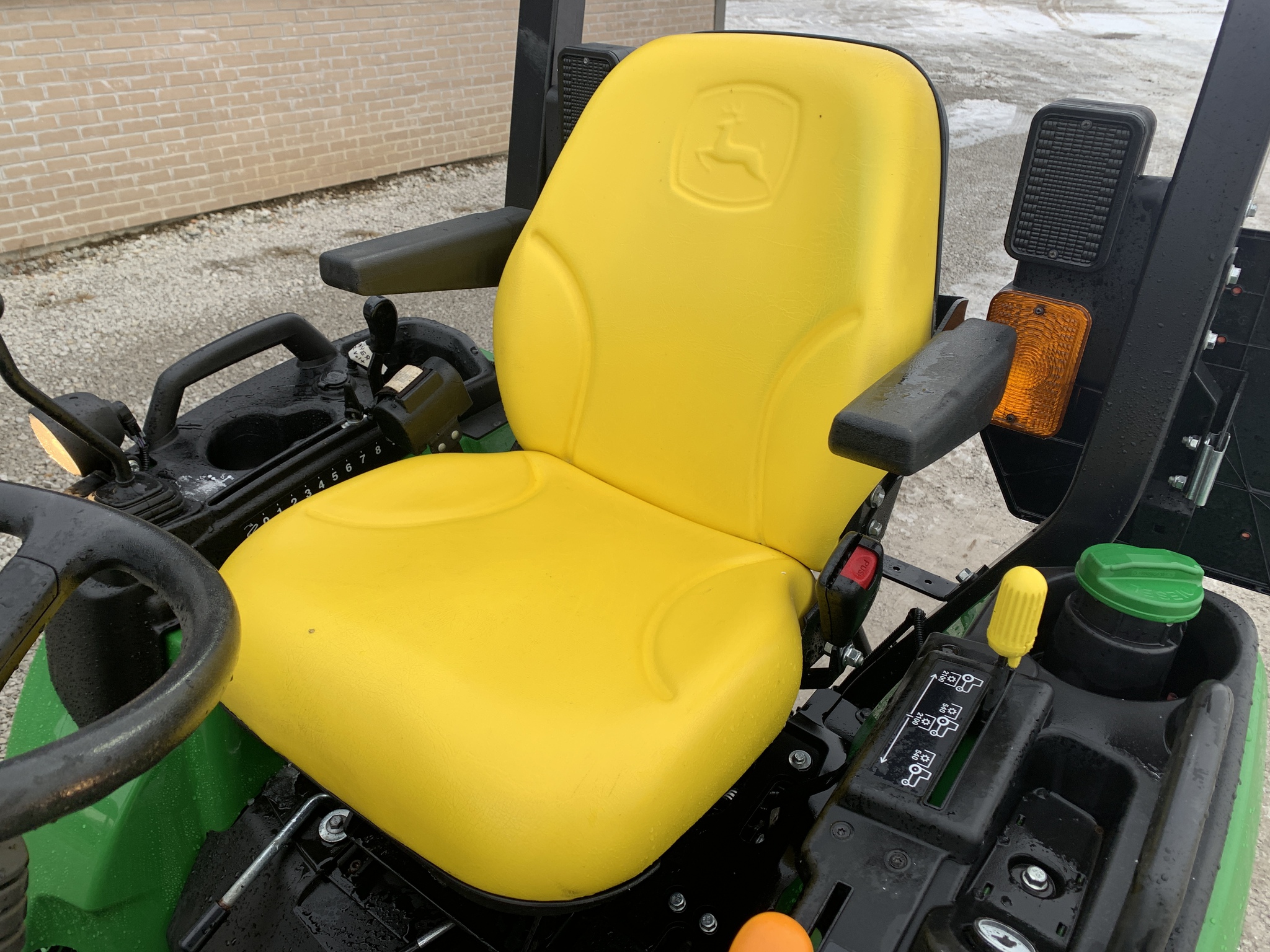  2019 John Deere 2025R at Heritage Tractor in Smithville, MO