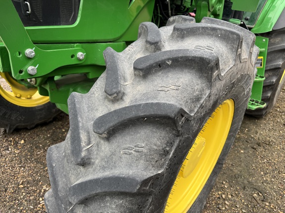 2015 John Deere 6140D - Photo8