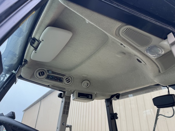 2015 John Deere 6140D - Photo16