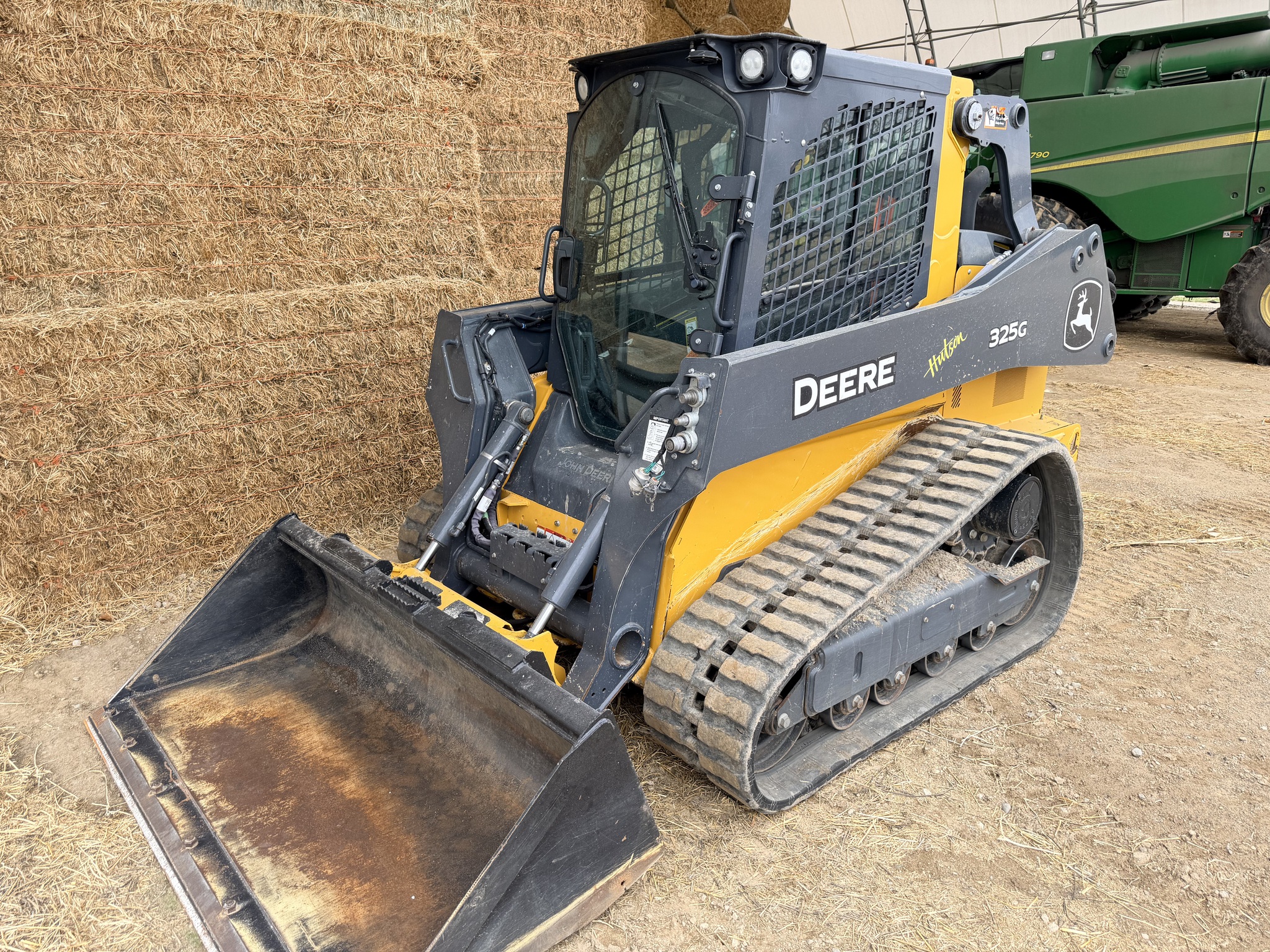 2024 John Deere 325G