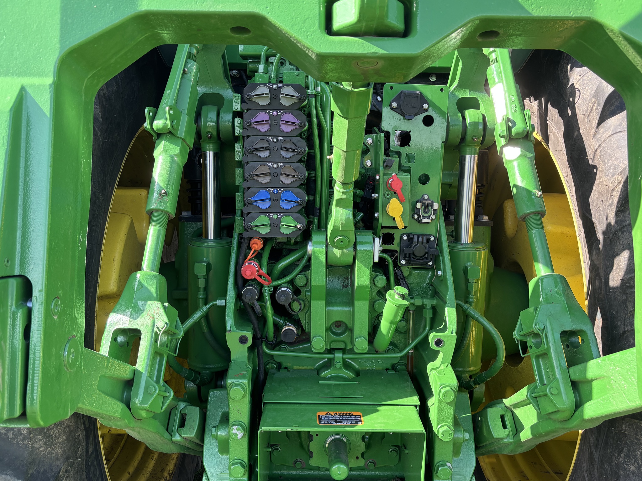  2025 John Deere 8R 370 at Heritage Tractor in Lacon, IL