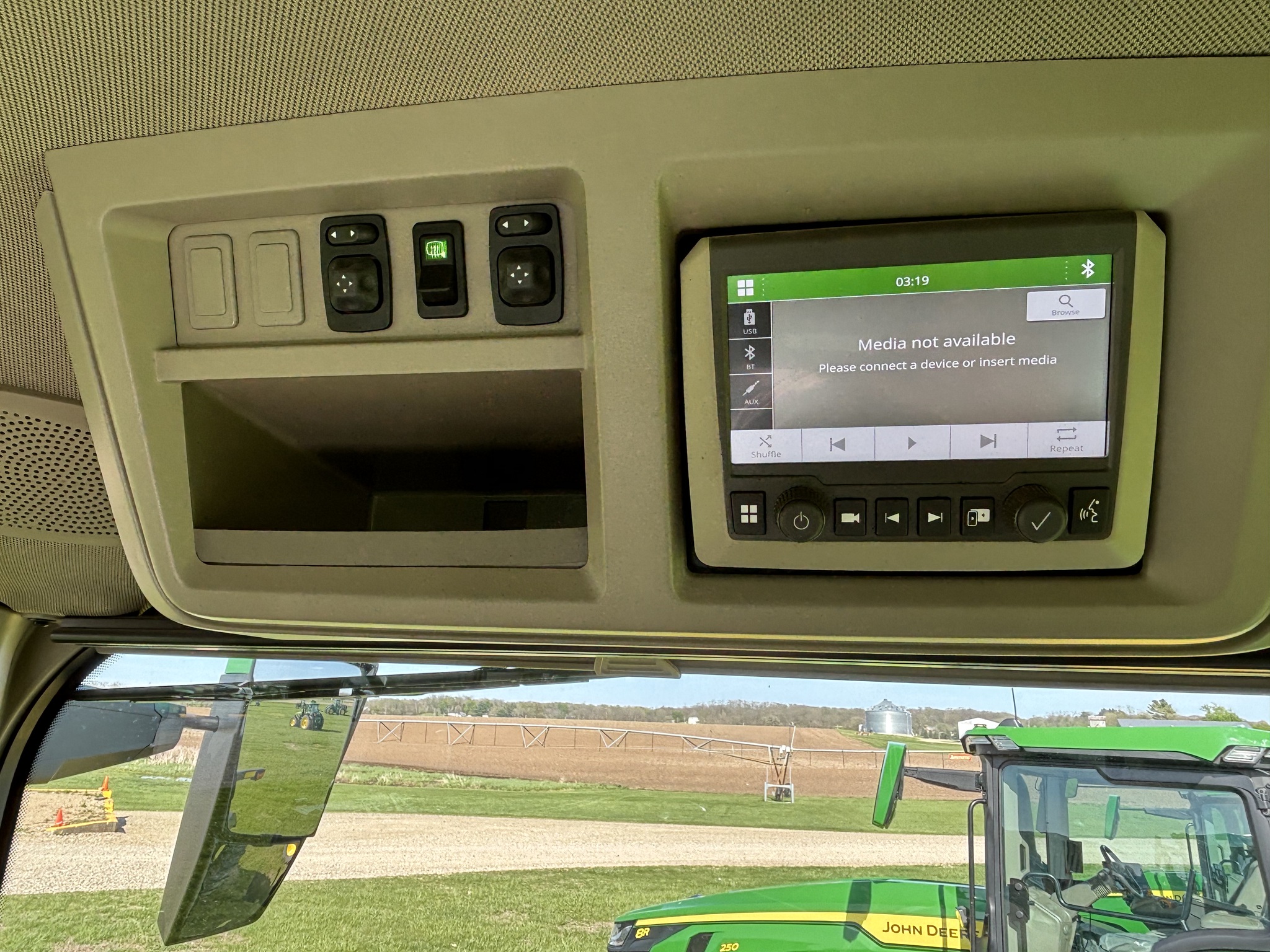  2025 John Deere 8R 370 at Heritage Tractor in Lacon, IL