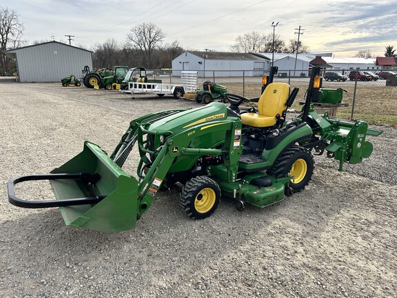 Photo of 2022 John Deere 1025R