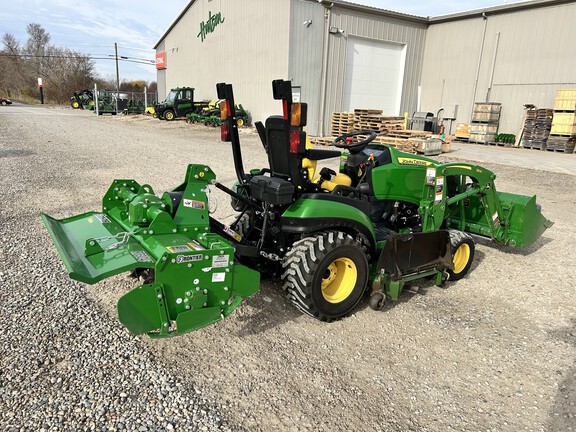 Photo of 2022 John Deere 1025R