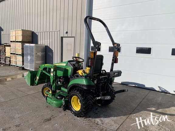 Photo of 2022 John Deere 1025R