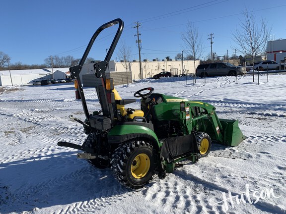 Photo of 2022 John Deere 1025R