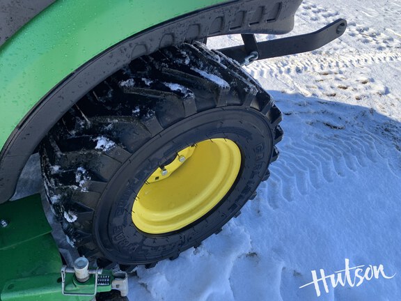 Photo of 2022 John Deere 1025R