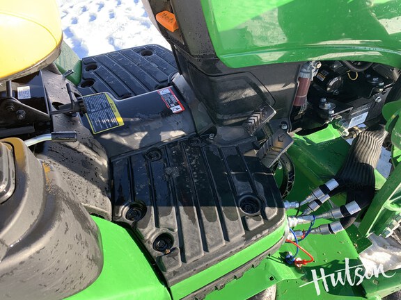 Photo of 2022 John Deere 1025R