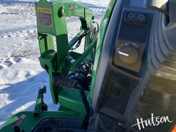 Photo of 2022 John Deere 1025R