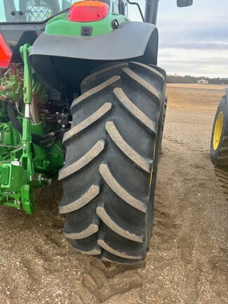 2024 John Deere 6155M (7th thumbnail)