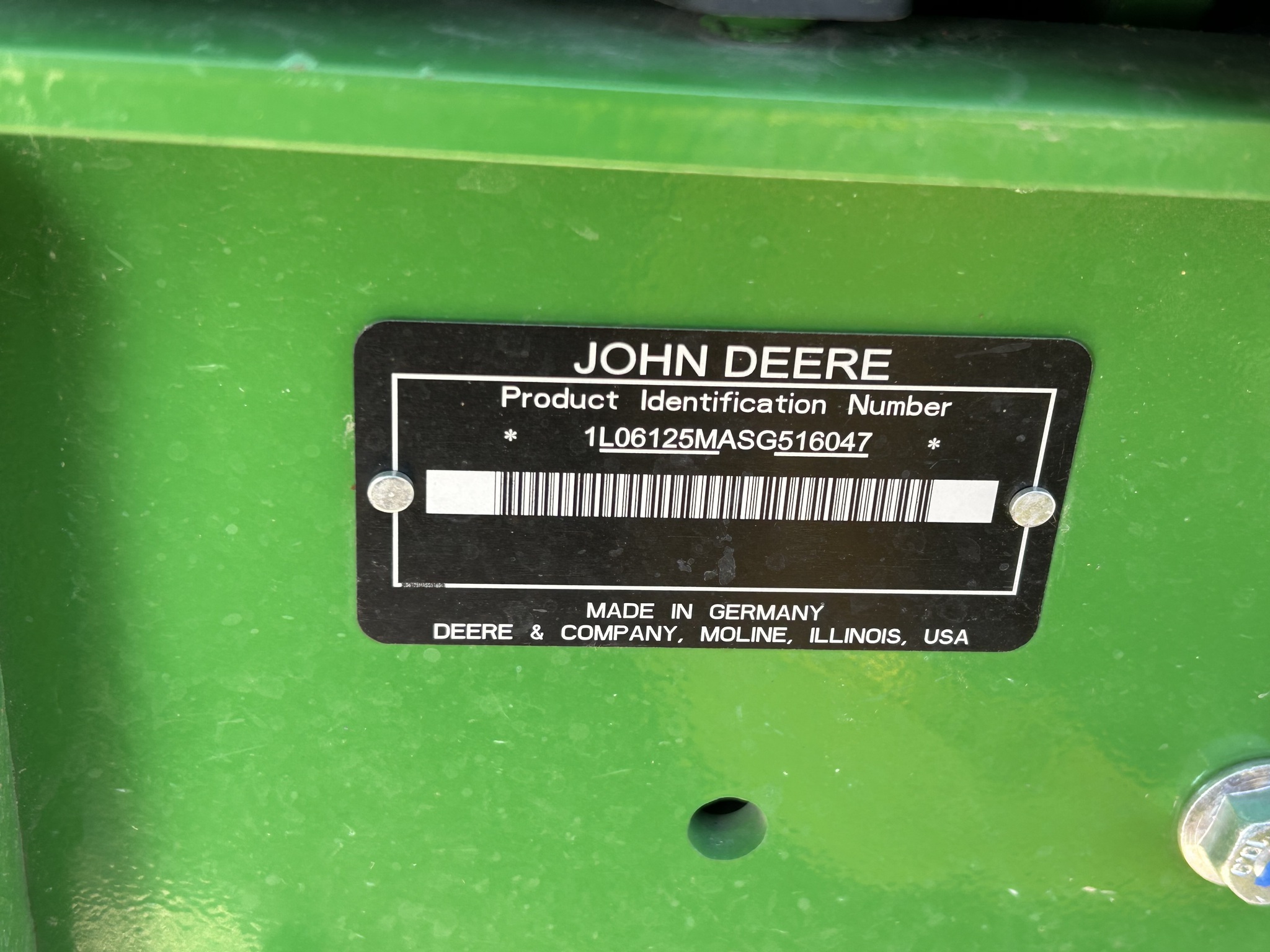  2025 John Deere 6M 125 at Heritage Tractor in Macomb, IL