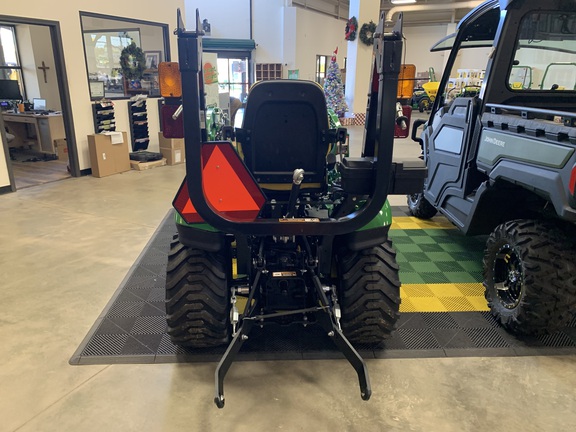 2025 John Deere 1025R Photo 4