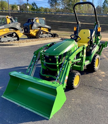 2024 John Deere 1025R Photo 1