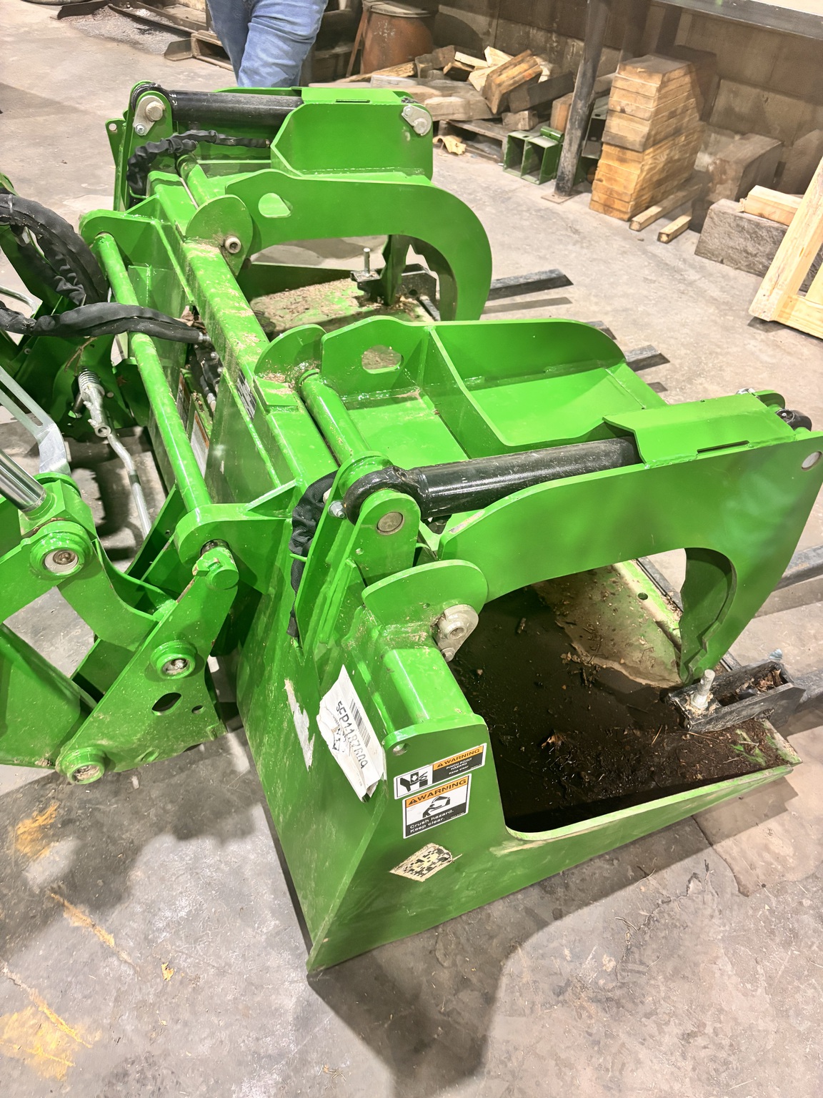 2025 Frontier AD12G Image 1