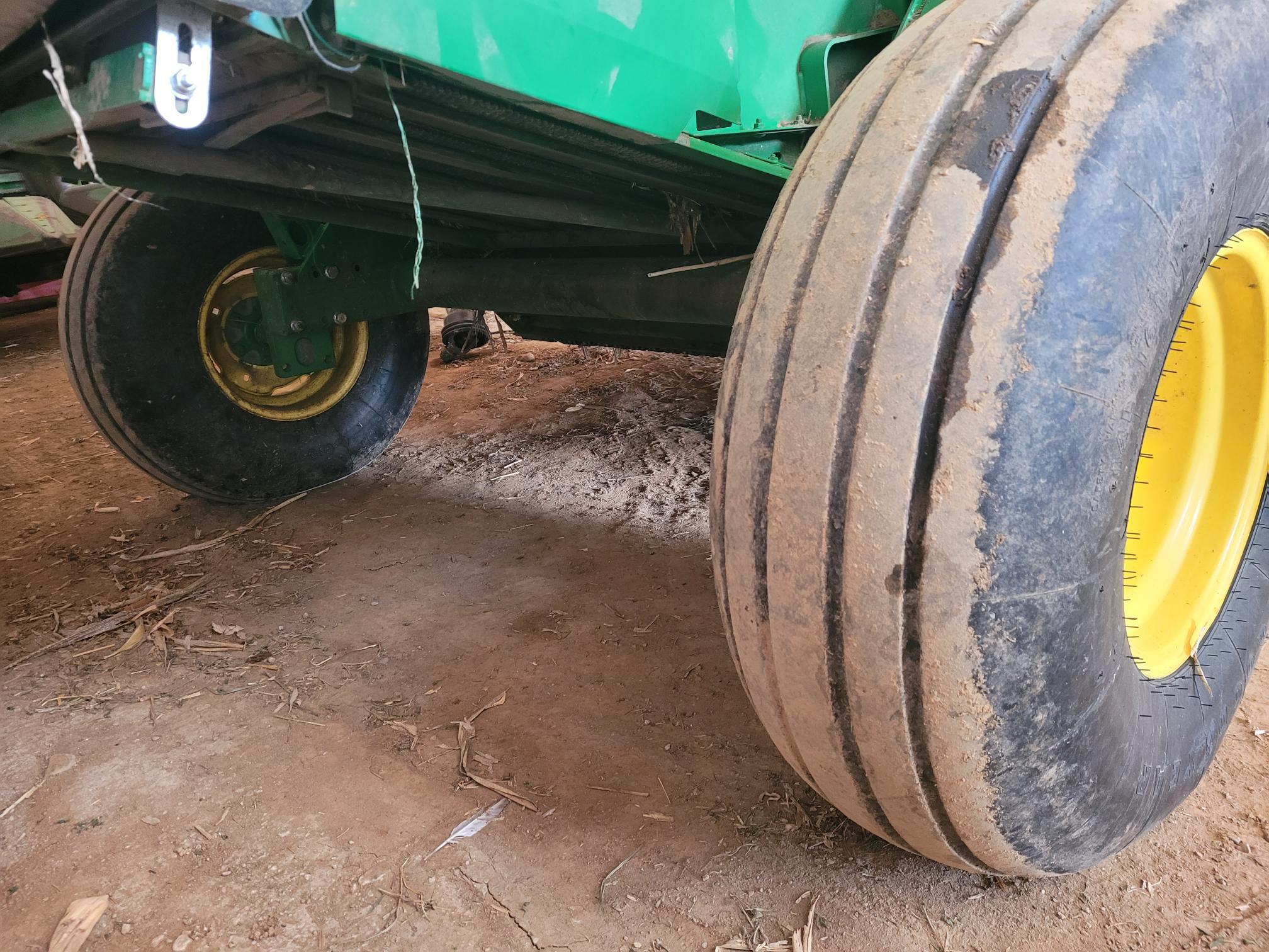 2021 John Deere 450M Image 6