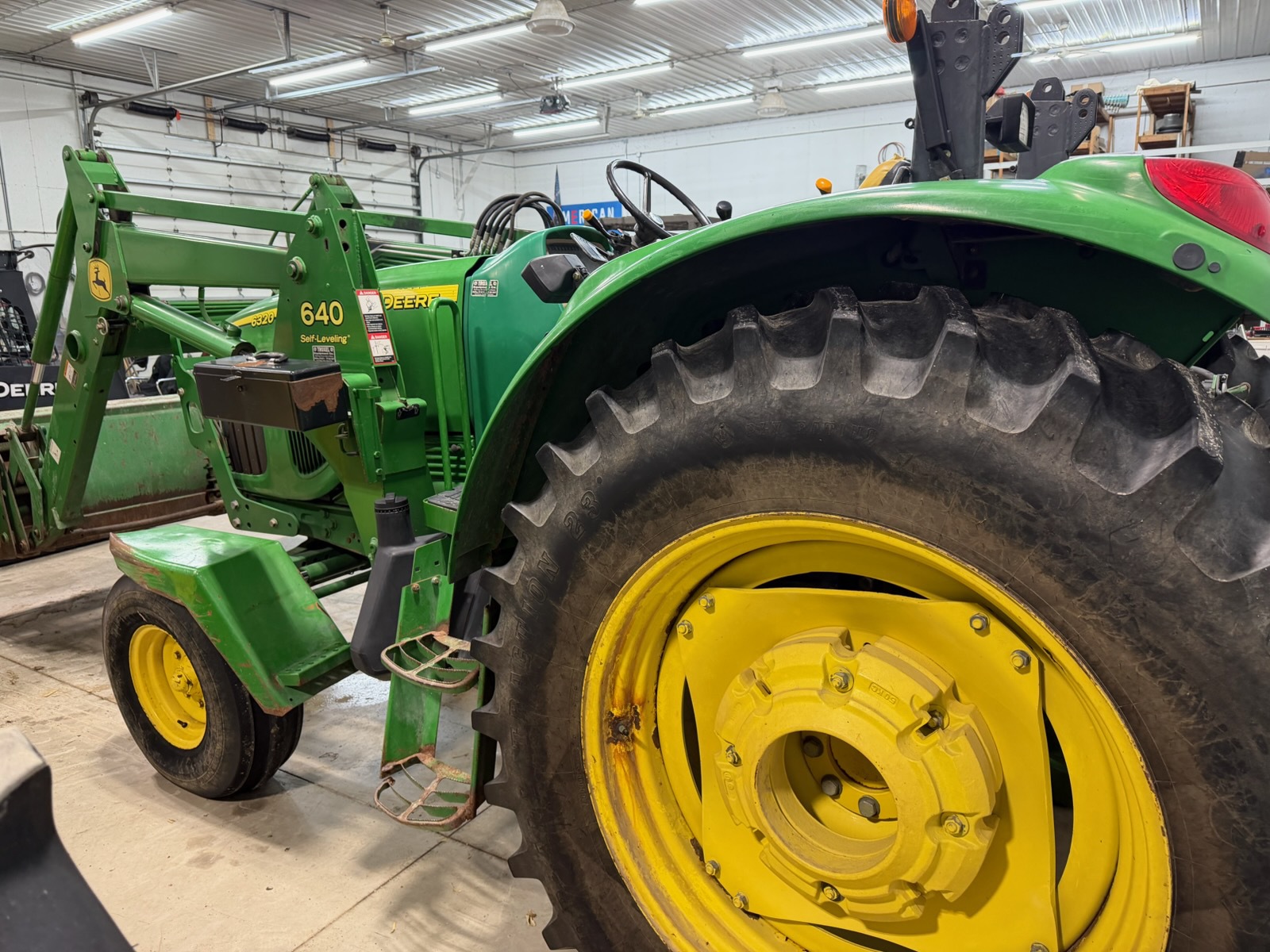 2002 John Deere 6320 Image 2