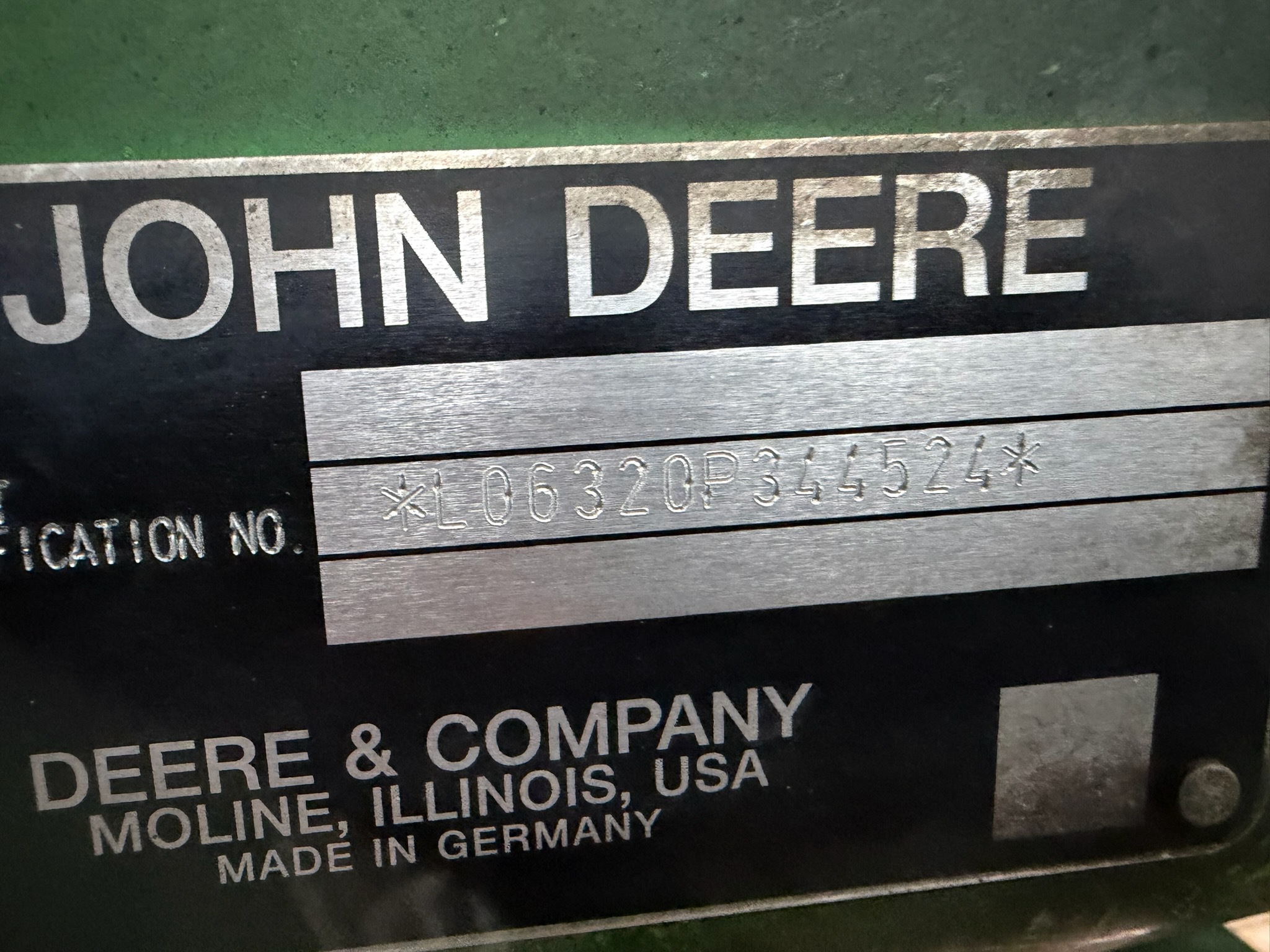 2002 John Deere 6320 Image 5