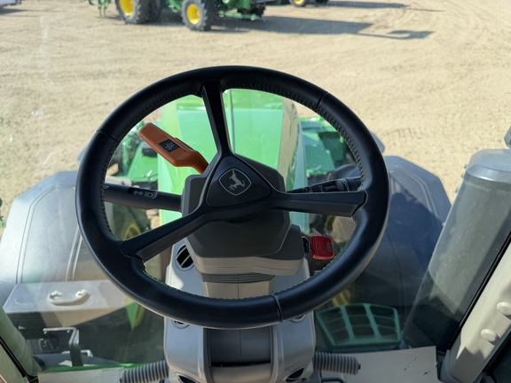 2023 John Deere 7R 330 - Photo31