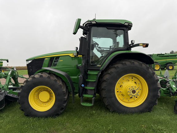 2023 John Deere 7R 330 - Photo6
