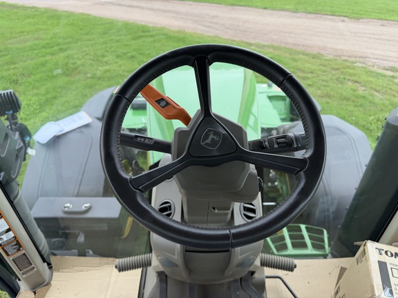 2023 John Deere 7R 330 - Photo30