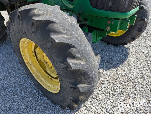 Photo of 2011 John Deere 6330