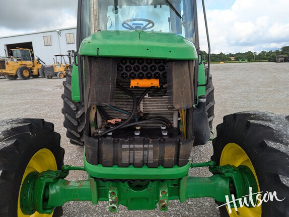 Photo of 2011 John Deere 6330