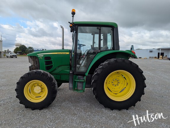 Photo of 2011 John Deere 6330