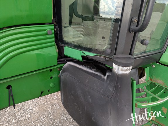 Photo of 2011 John Deere 6330