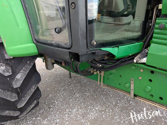 Photo of 2011 John Deere 6330