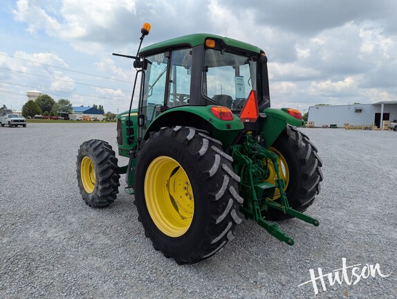 Photo of 2011 John Deere 6330