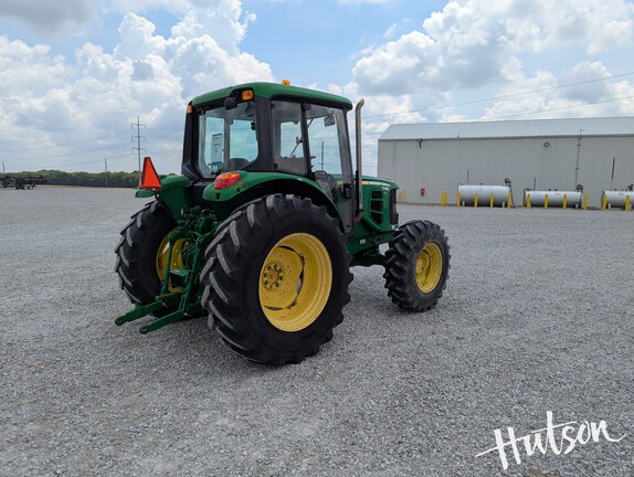 Photo of 2011 John Deere 6330