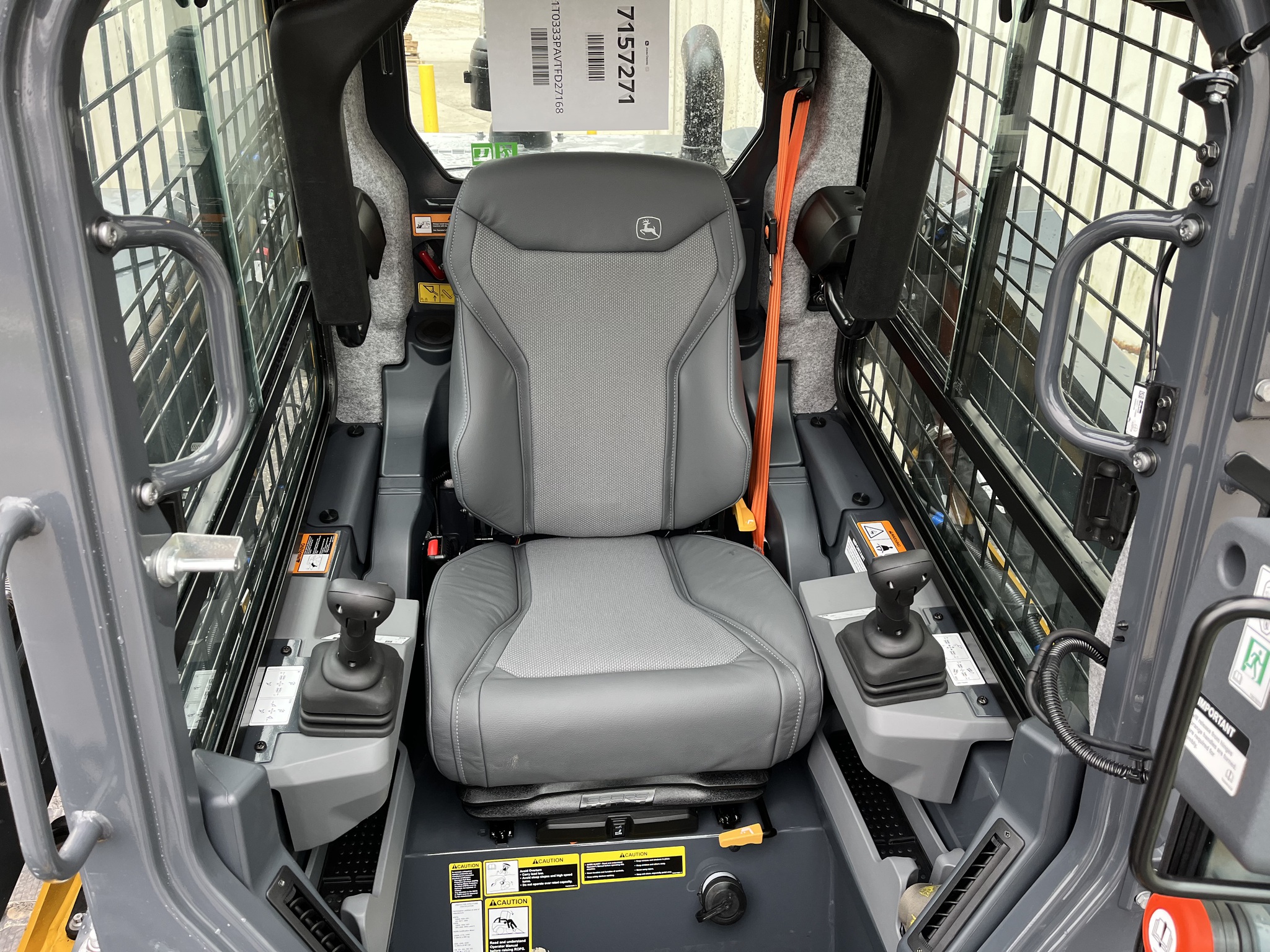 2026 John Deere 333 P Image 6