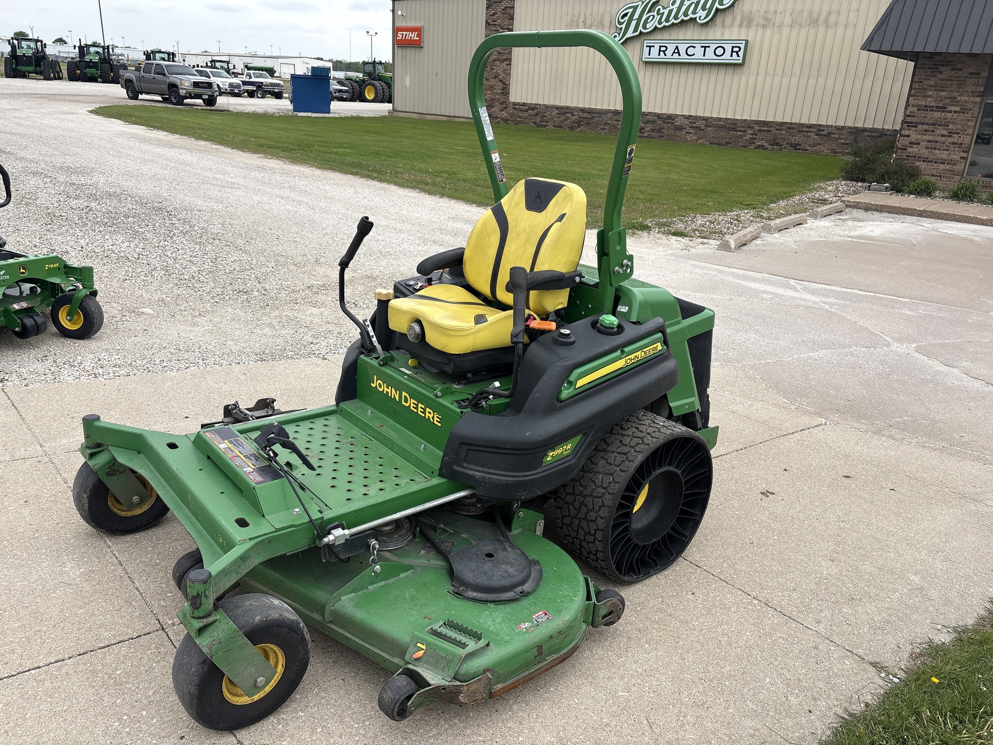  2022 John Deere Z997R at Heritage Tractor in Geneseo, IL