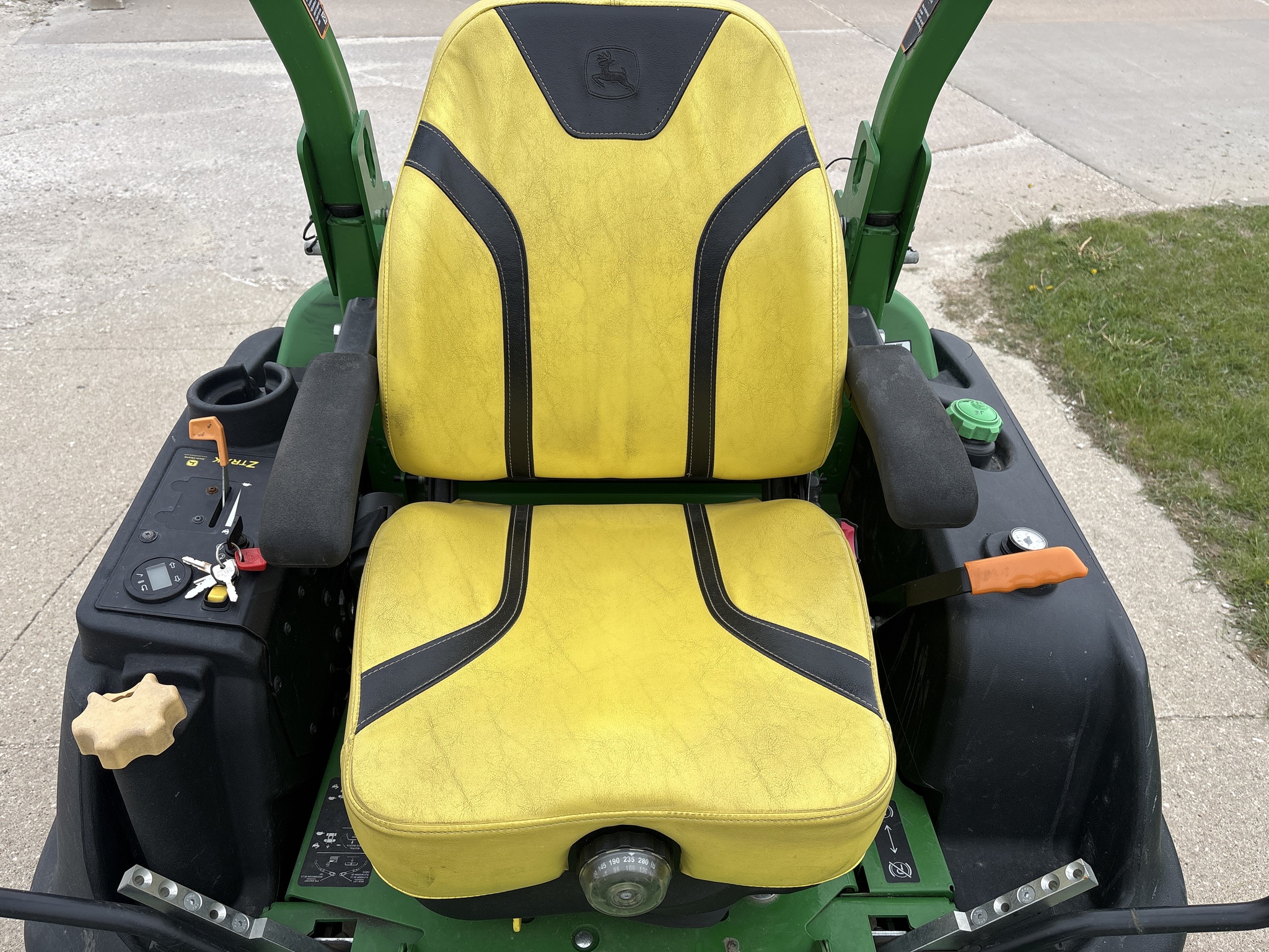  2022 John Deere Z997R at Heritage Tractor in Geneseo, IL