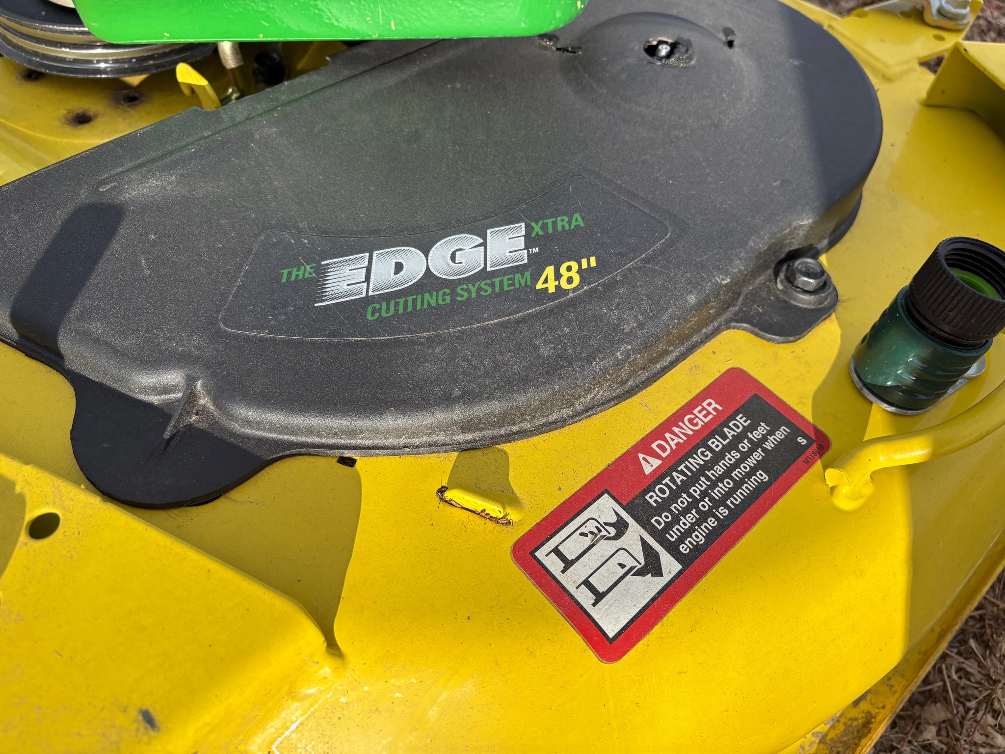 2014 John Deere X324 Image 15