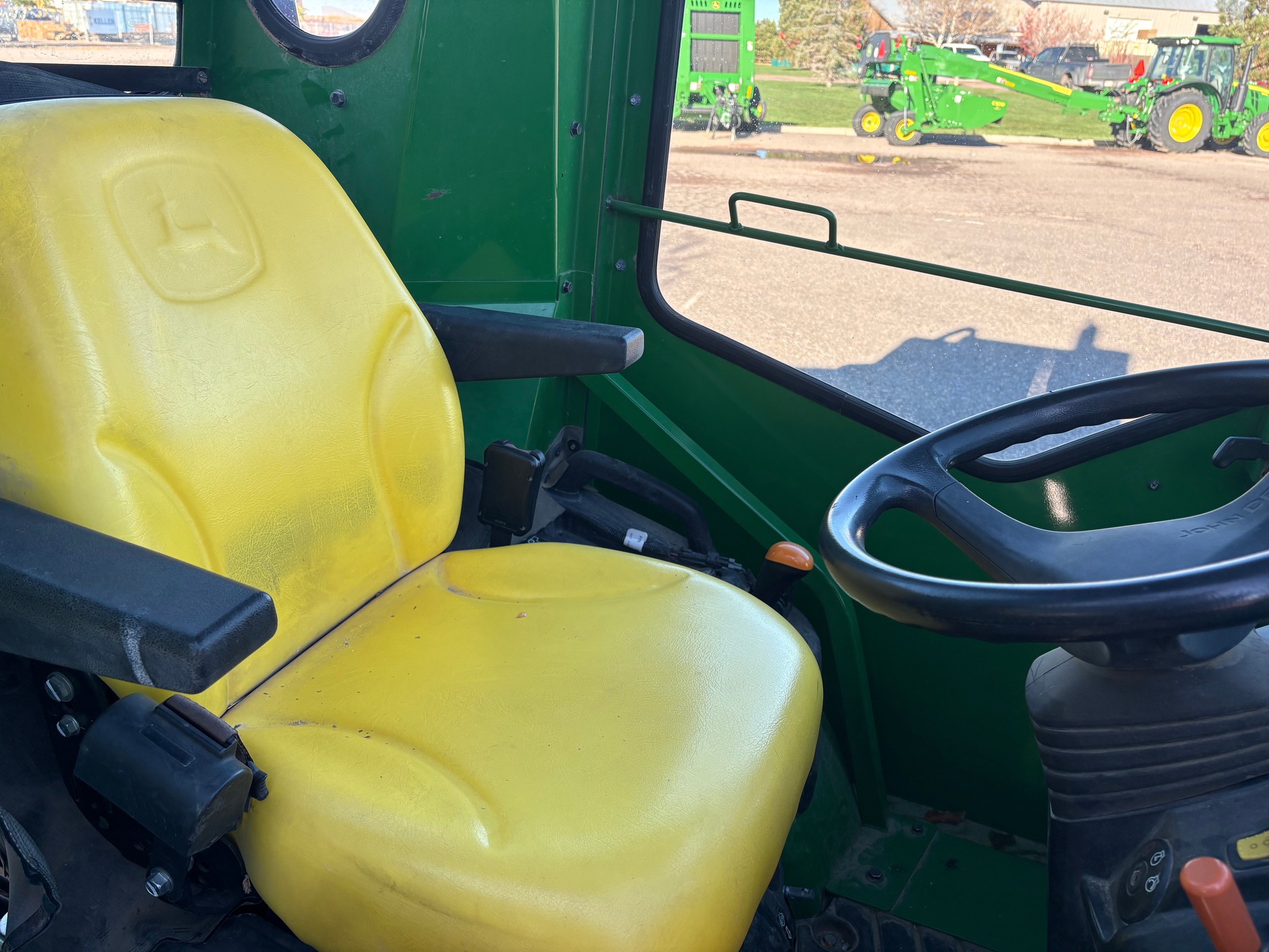2018 John Deere 1025R Image 8