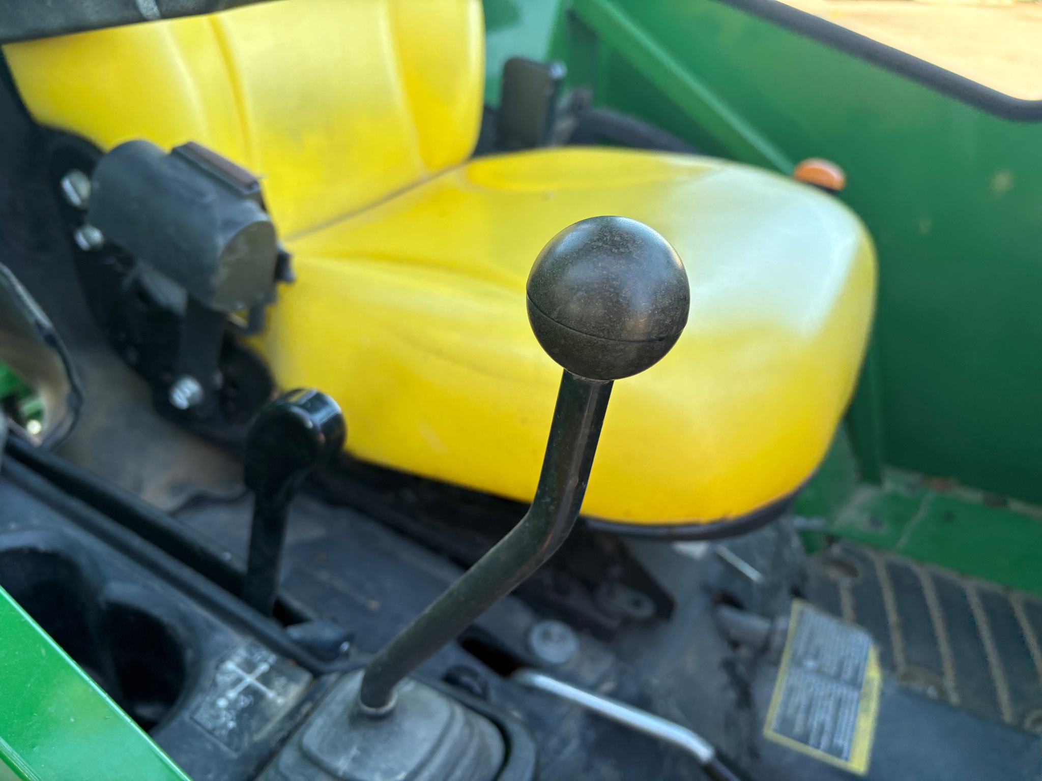 2018 John Deere 1025R Image 9