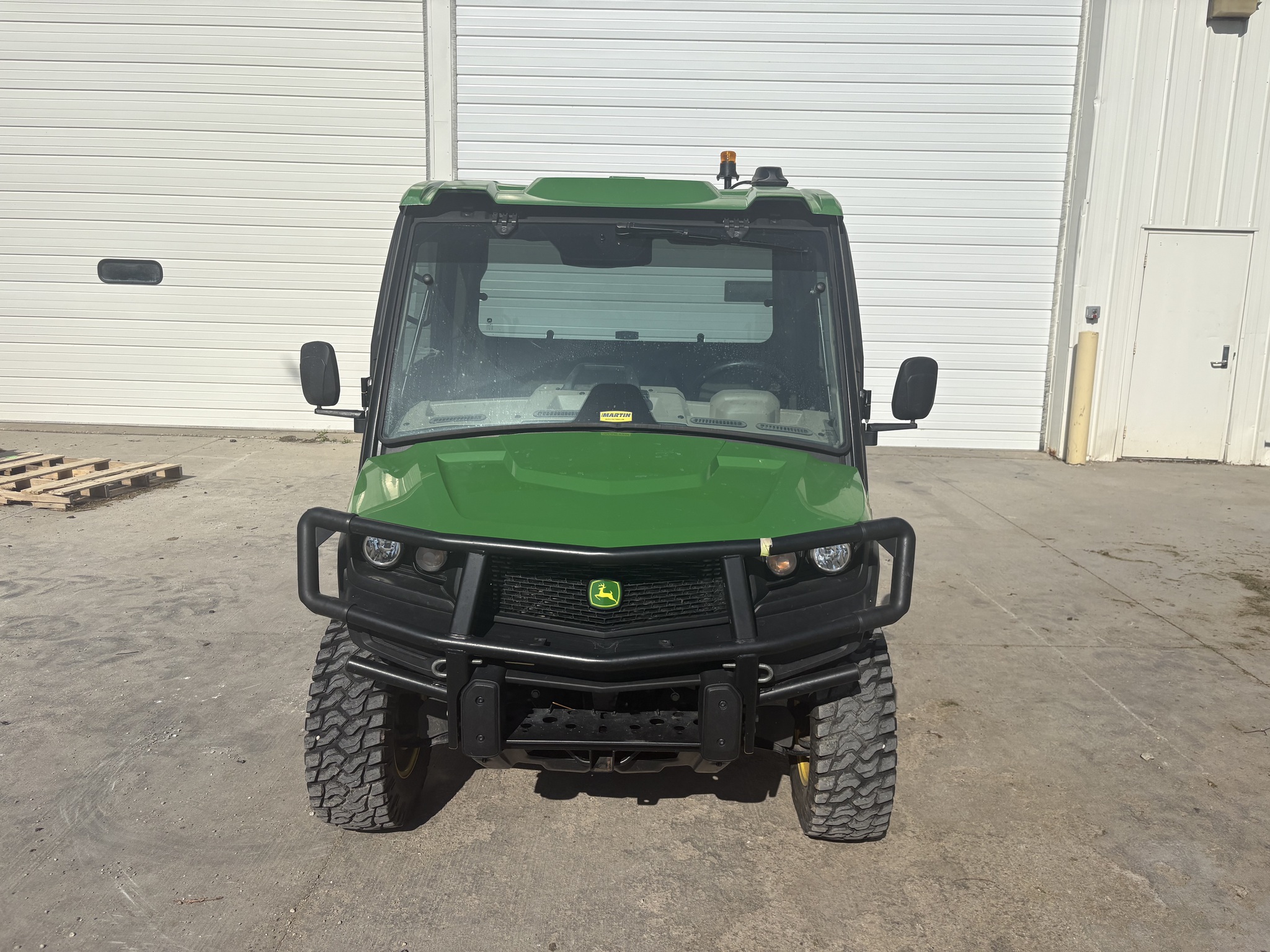  2024 John Deere XUV 835R at Heritage Tractor in Kewanee, IL