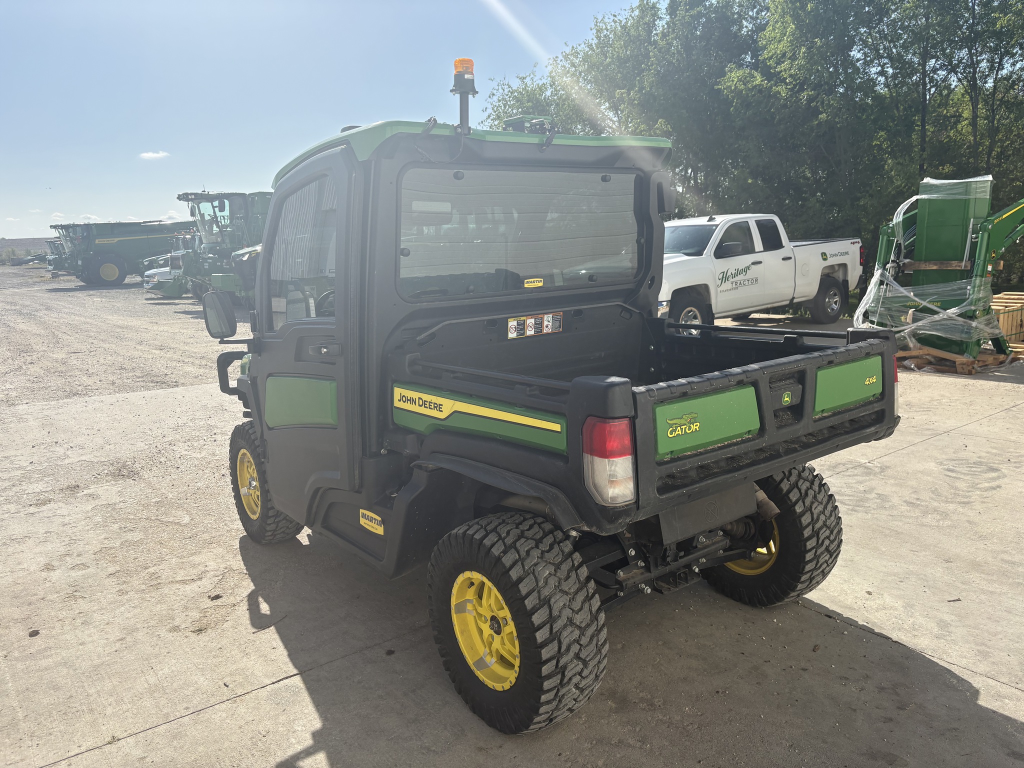  2024 John Deere XUV 835R at Heritage Tractor in Kewanee, IL